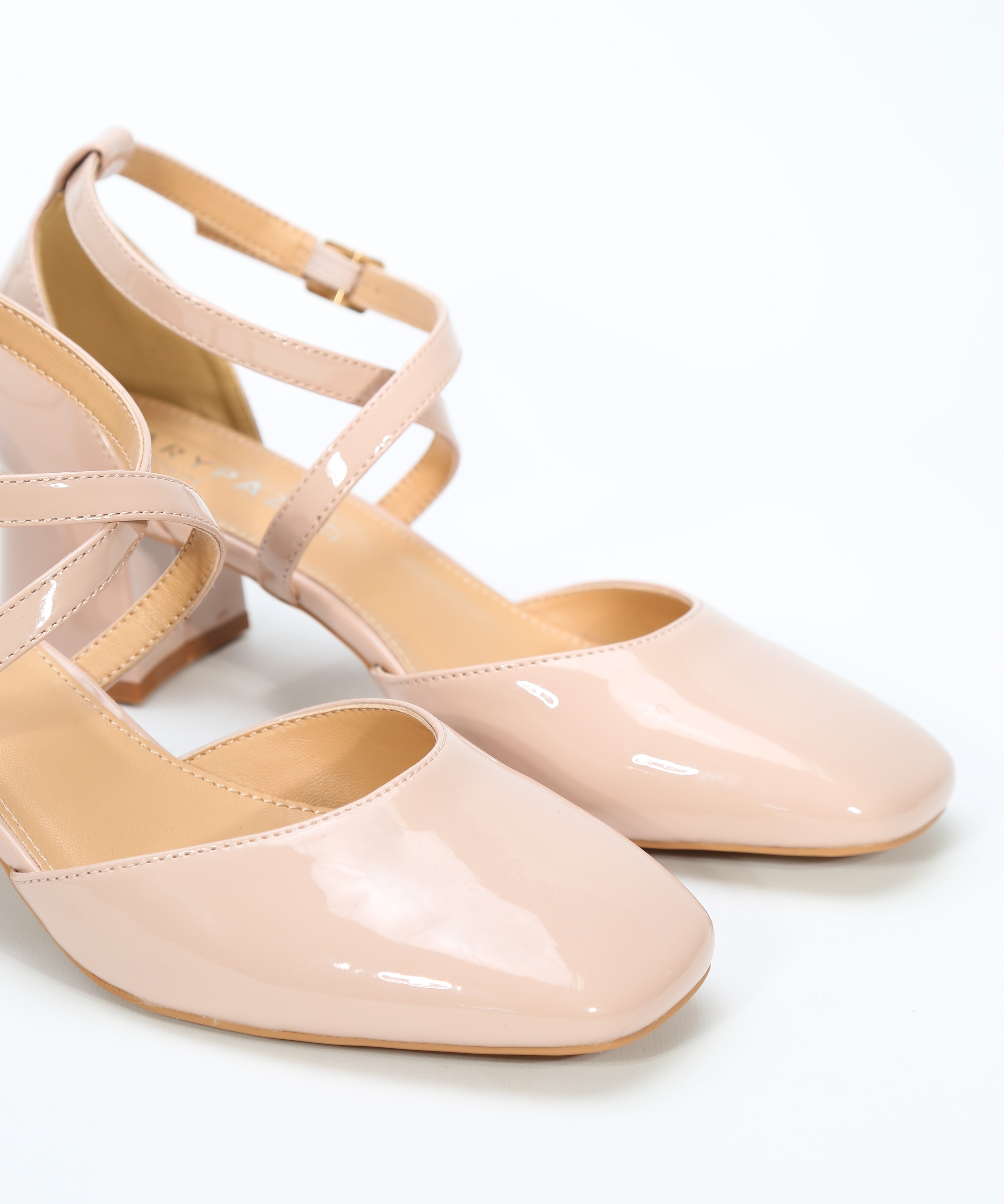 Zapatos tac&oacute;n tiras cruzadas image number null